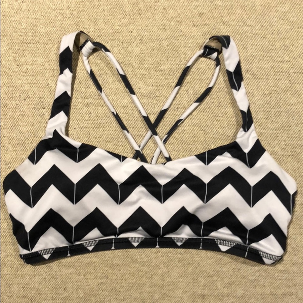 Rare Lululemon Chevron Free To Be Bra 6